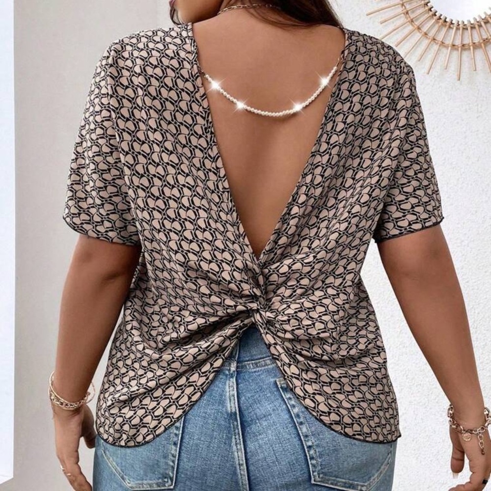 Hollowed back blouse